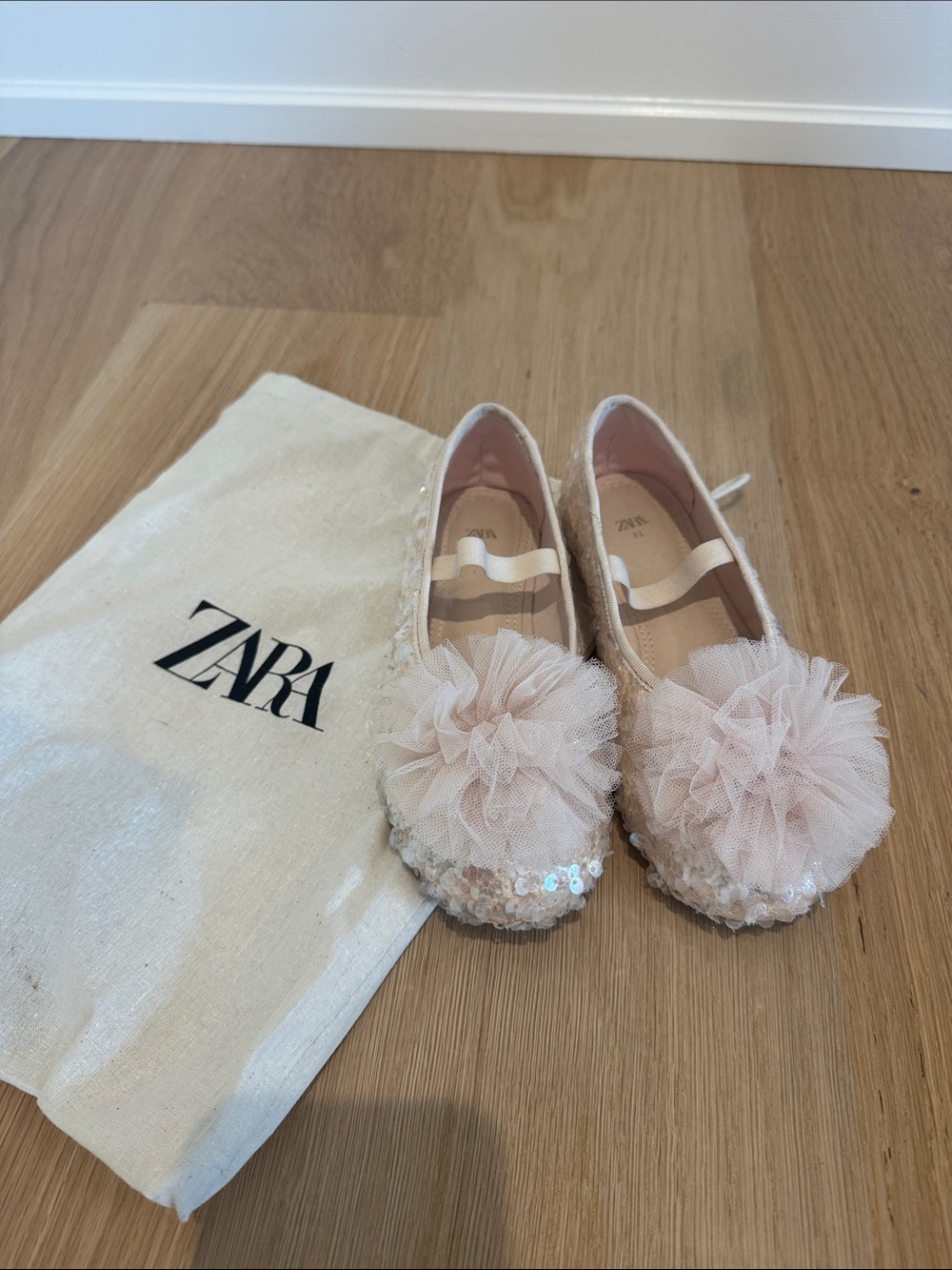 ZARA little Girls Blush Pink Sequin Tulle Pom Ballet Flats